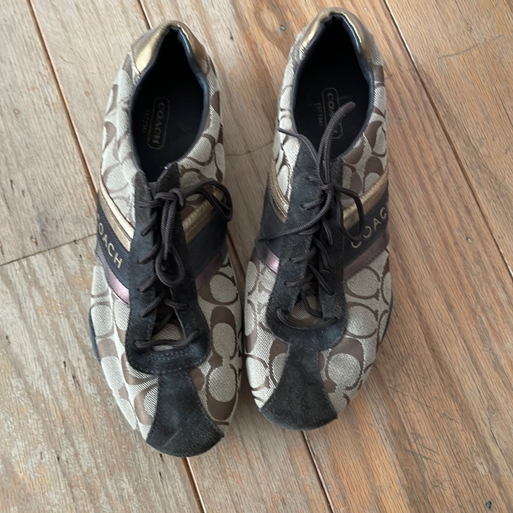 Coach Tennis shoes - size 8.5 in excellent used condition- hardly worn